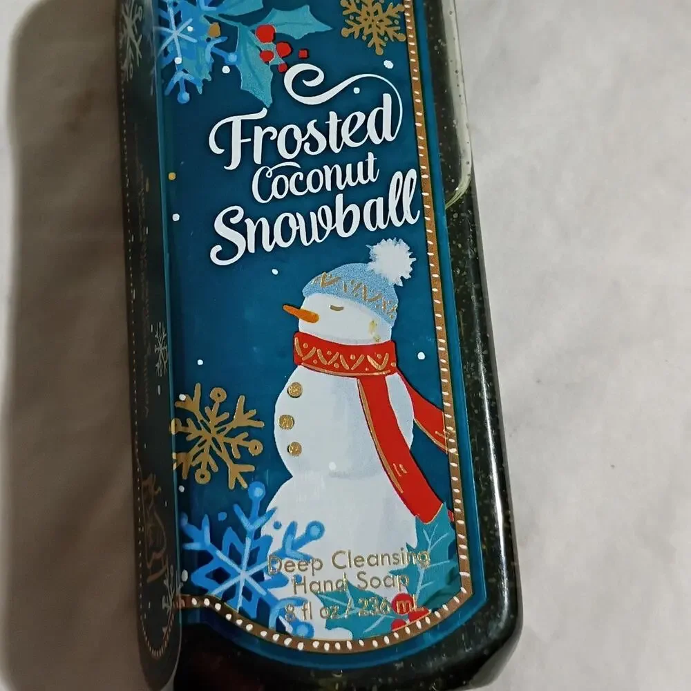 Frosted Coconut Snowball Bath & Body Works 8 fl oz Deep Cleansing Hand Soap NEW